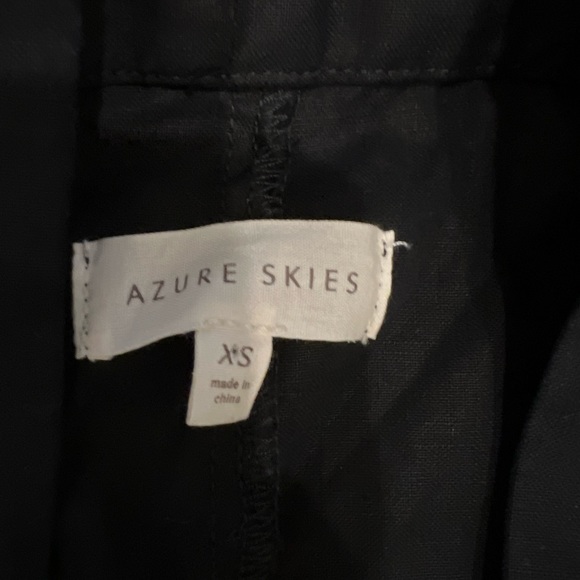 Aritzia Azure Skies Linen type of Cardigan with arm notches - Picture 4 of 9
